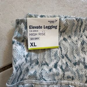 Old Navy 7/8 Ankle High Rise Leggings